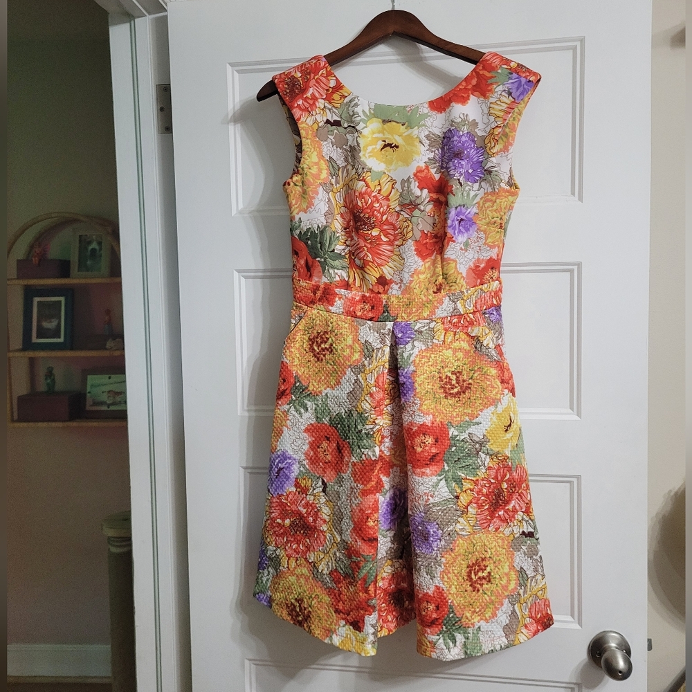 Floral Sleeveless Dress - Multicolor